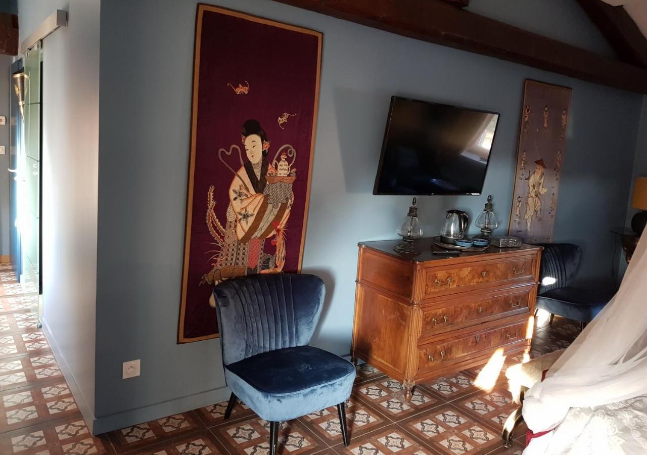 Chateau Des Perichons Poncins Eksteriør billede